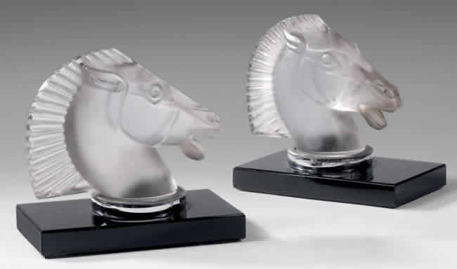 R. Lalique Longchamp-B Bookend