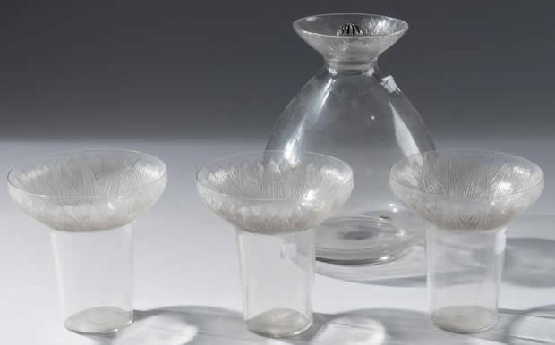 R. Lalique Lotus Tableware
