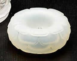 R. Lalique Louise Ashtray