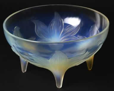 R. Lalique Lys Bowl