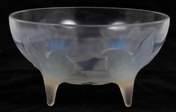 R. Lalique Lys Bowl