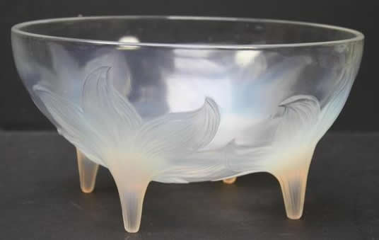 R. Lalique Lys Bowl