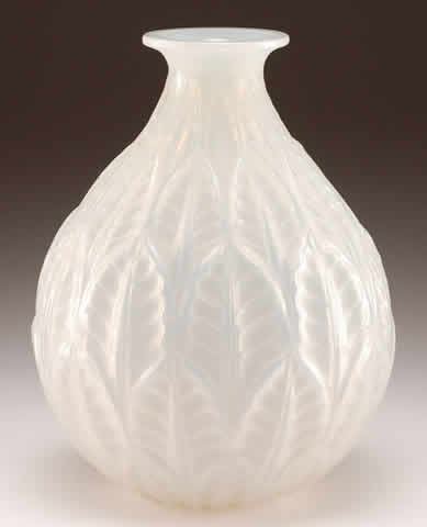 R. Lalique Malesherbes Vase