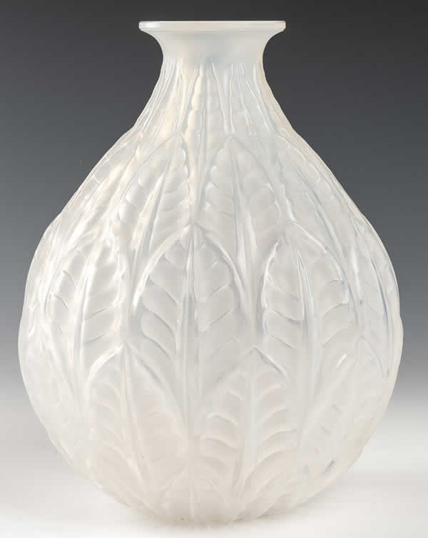 R. Lalique Malesherbes Vase
