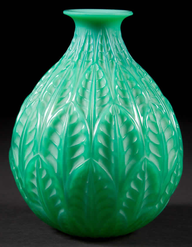 R. Lalique Malesherbes Vase