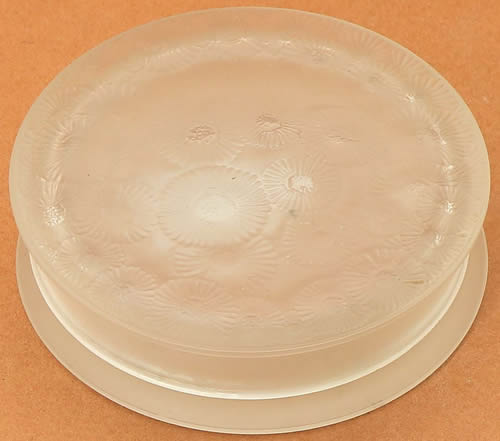 R. Lalique Marguerites Box