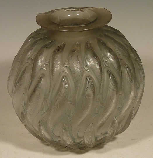 R. Lalique Marisa Vase