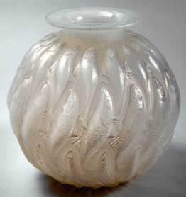 R. Lalique Marisa Vase