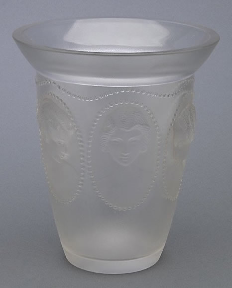 R. Lalique Medaillons Vase