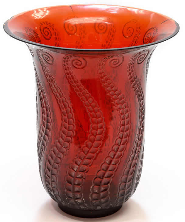 R. Lalique Meduse Vase