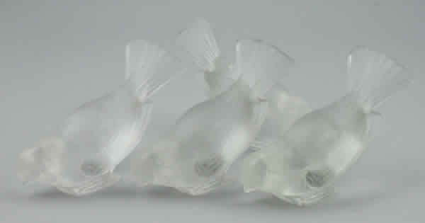 R. Lalique Moineau Hardi Paperweight
