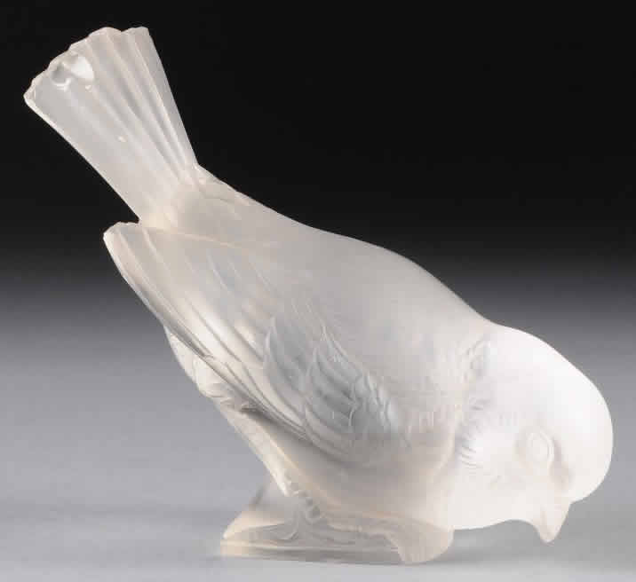 R. Lalique Moineau Hardi Paperweight
