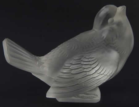 R. Lalique Moineau Moqueur Paperweight