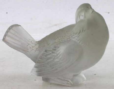 R. Lalique Moineau Moqueur Paperweight