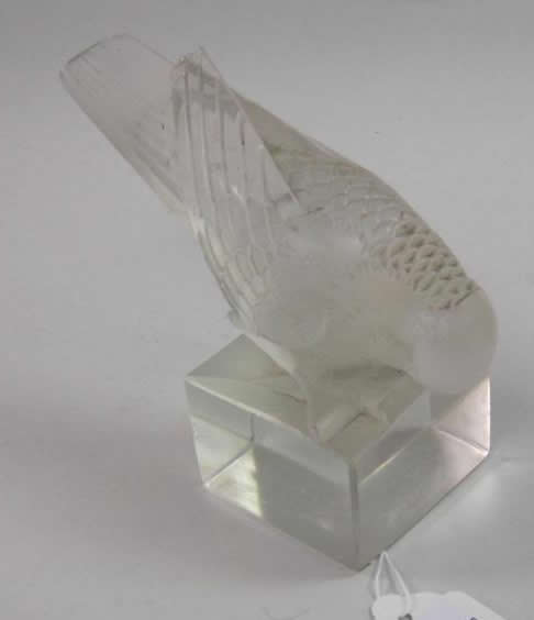 R. Lalique Moineau Sur Socle Ailes Croisees Paperweight