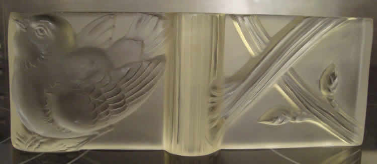 R. Lalique Moineaux-4 Chandelier