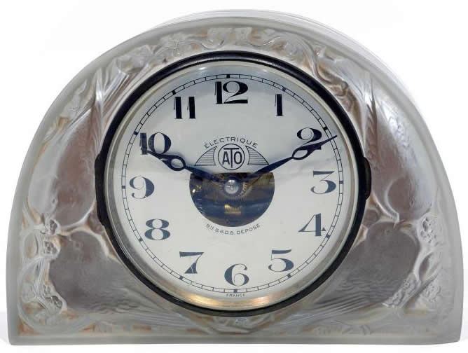 R. Lalique Moineaux Clock