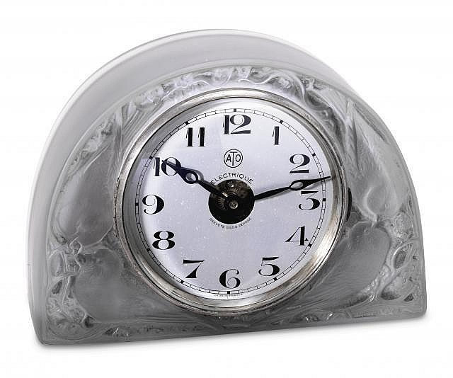 R. Lalique Moineaux Clock