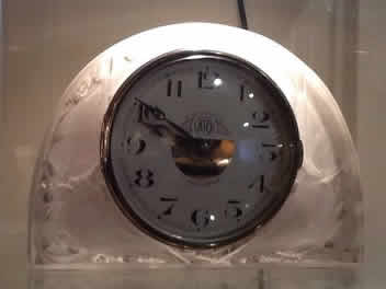 R. Lalique Moineaux Clock
