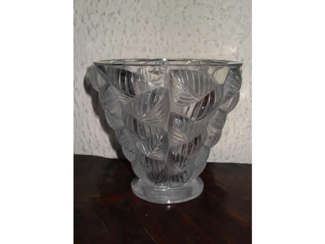 R. Lalique Moissac Vase