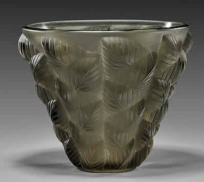 R. Lalique Moissac Vase