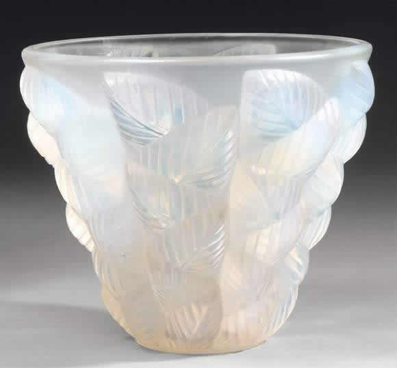 R. Lalique Moissac Vase
