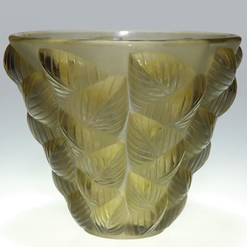 R. Lalique Moissac Vase