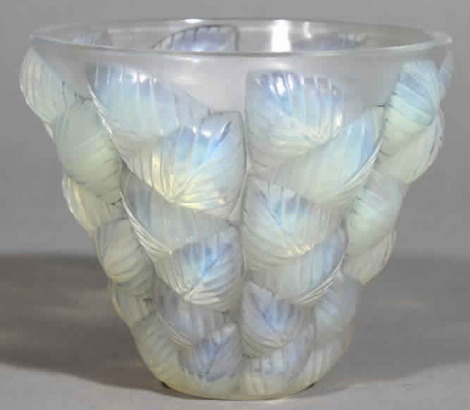 R. Lalique Moissac Vase