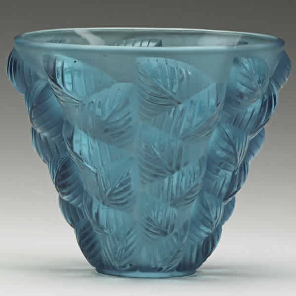 R. Lalique Moissac Vase