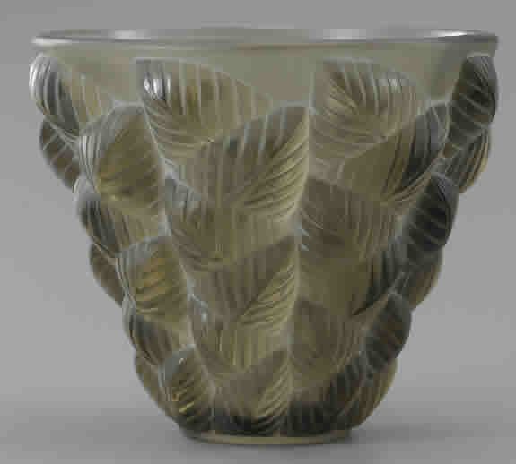 R. Lalique Moissac Vase