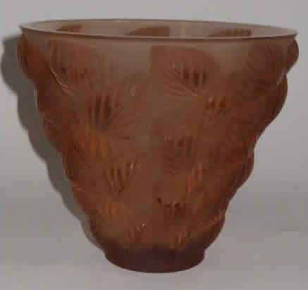 R. Lalique Moissac Vase