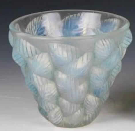 R. Lalique Moissac Vase