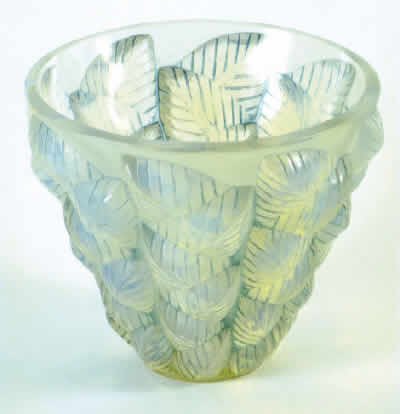 R. Lalique Moissac Vase