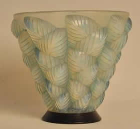 R. Lalique Moissac Vase
