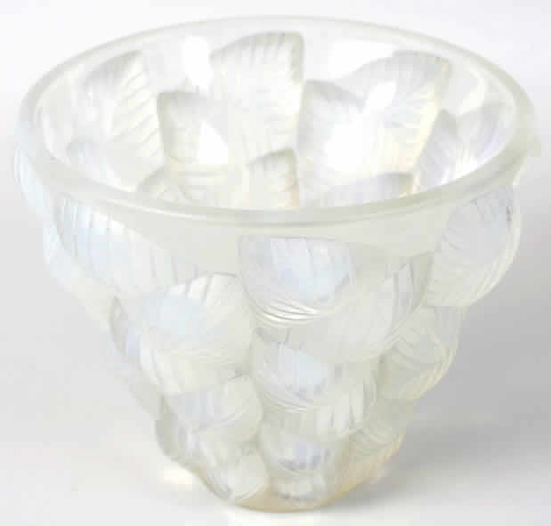 R. Lalique Moissac Vase