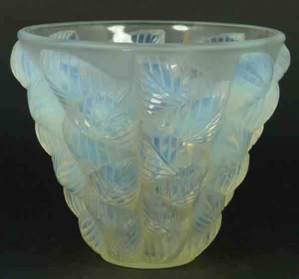 R. Lalique Moissac Vase