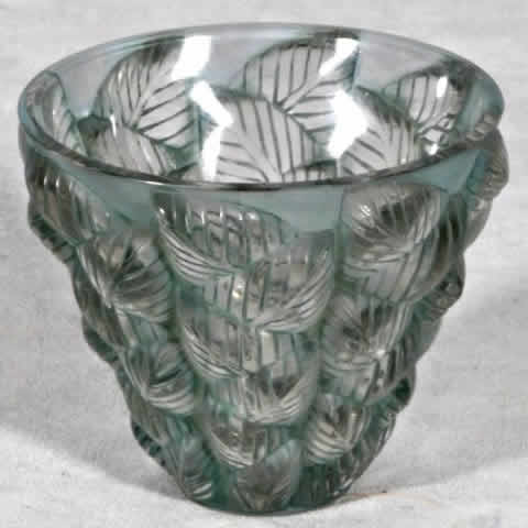 R. Lalique Moissac Vase