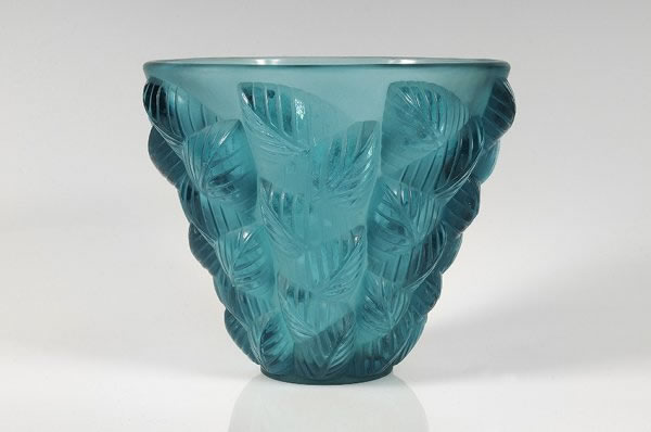 R. Lalique Moissac Vase