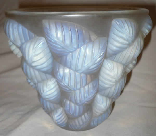 R. Lalique Moissac Vase