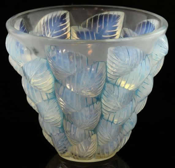 R. Lalique Moissac Vase