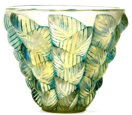 R. Lalique Moissac Vase