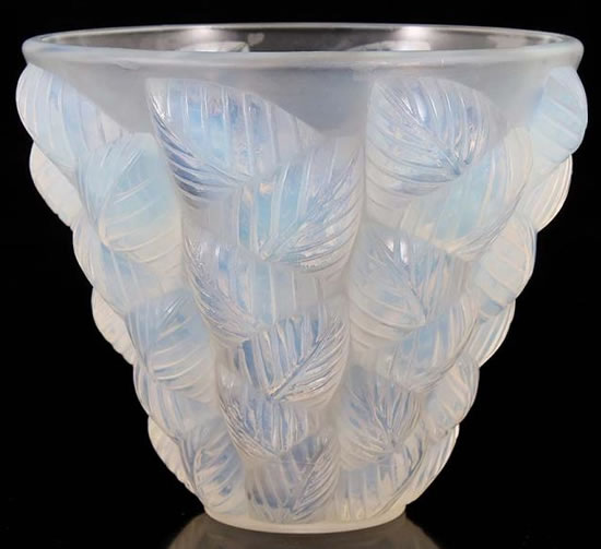R. Lalique Moissac Vase