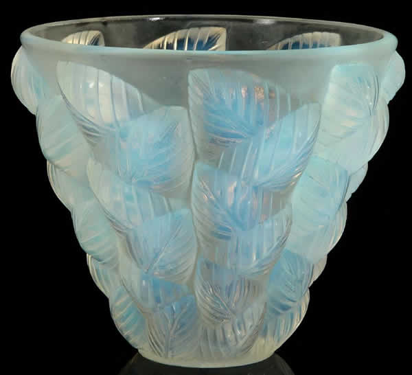 R. Lalique Moissac Vase