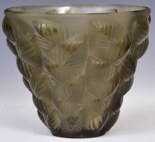 R. Lalique Moissac Vase