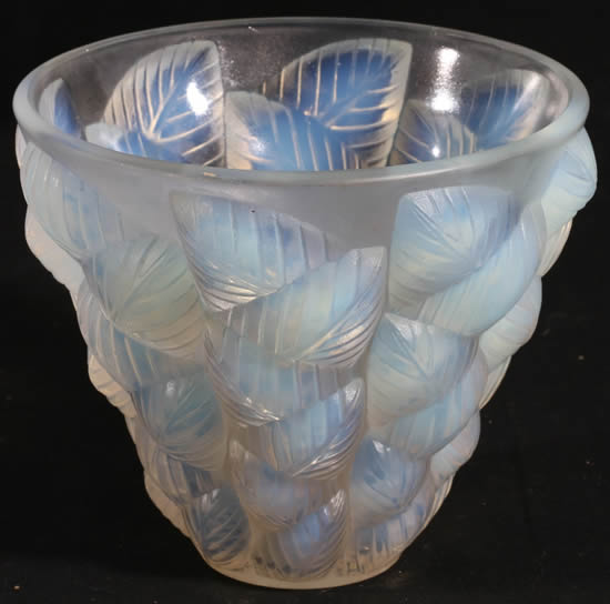 R. Lalique Moissac Vase
