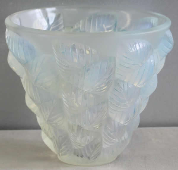 R. Lalique Moissac Vase