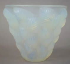 R. Lalique Moissac Vase