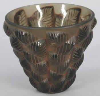 R. Lalique Moissac Vase