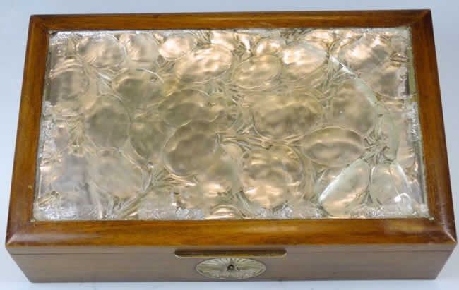 R. Lalique Monnaie Du Pape Boite