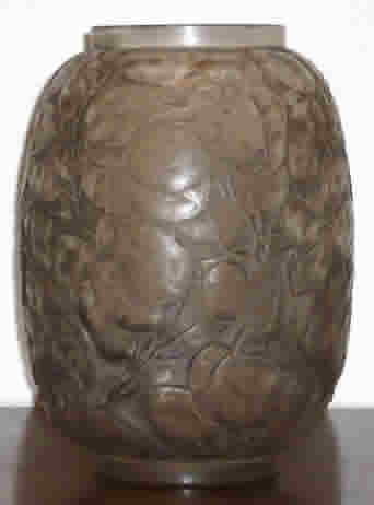 R. Lalique Monnaie Du Pape Vase
